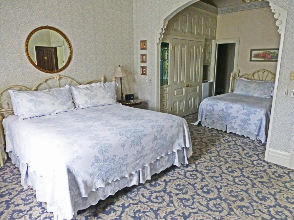 Victorian Inn Image 30