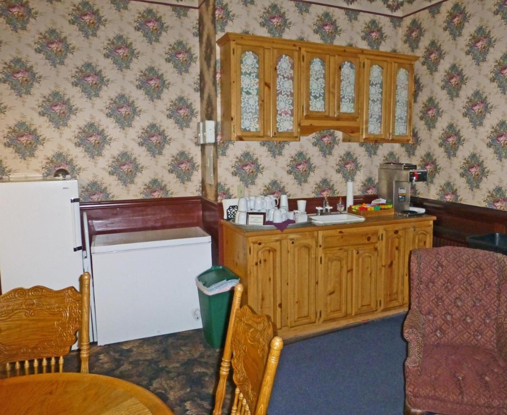Victorian Inn Image 41